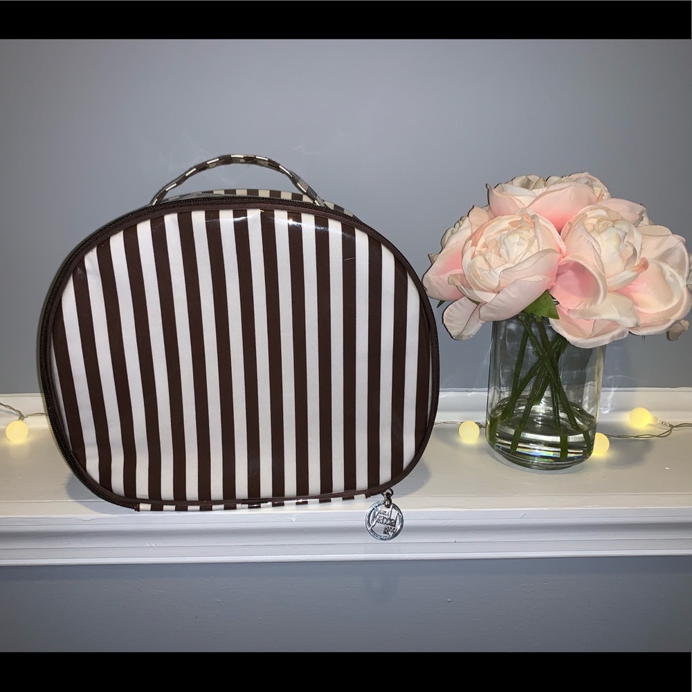 Henri Bendel Travel Train Case